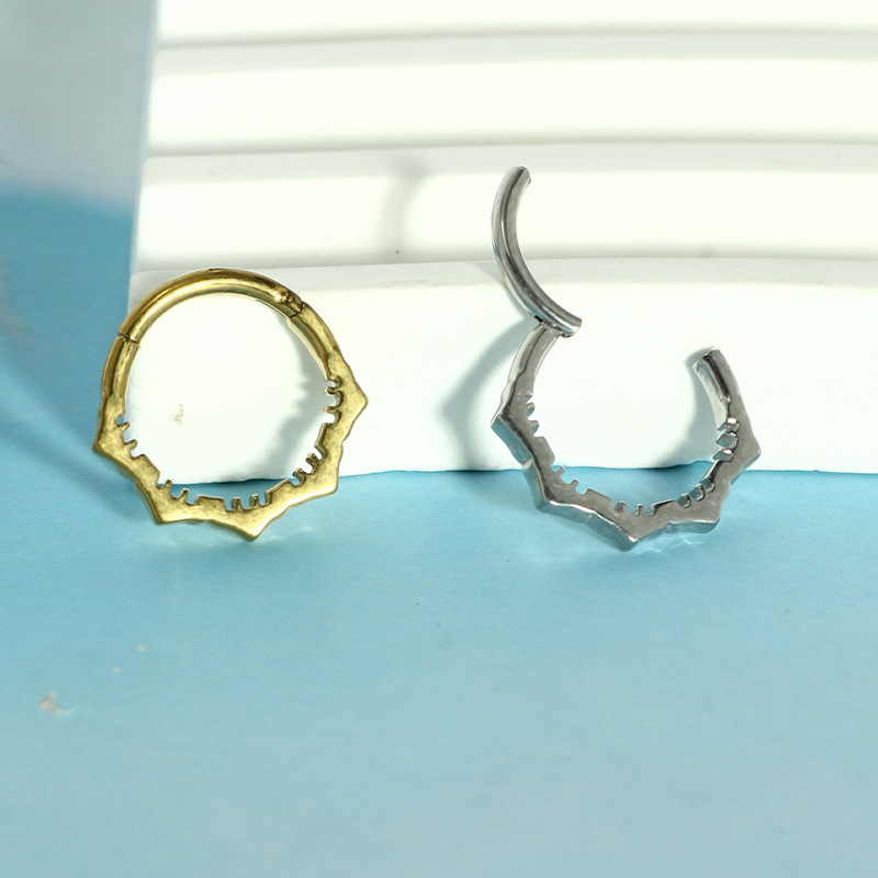 Boucles d'oreilles créoles de  - Body Jewelry Cartilage Earrings avis et prix