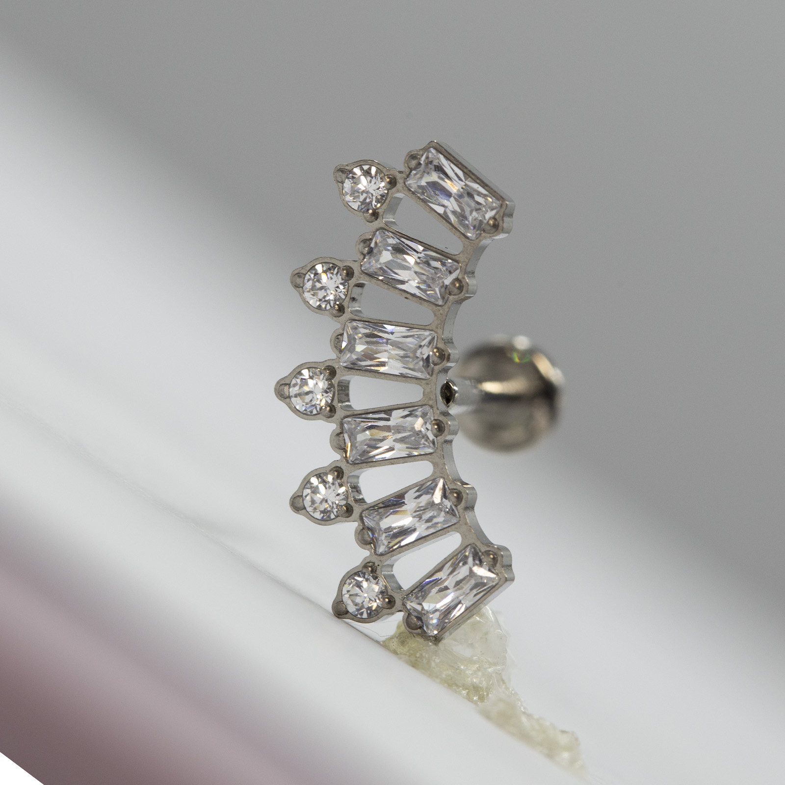 Couronne à filetage interne en - Body Jewelry Implant Grade Titanium avis et prix
